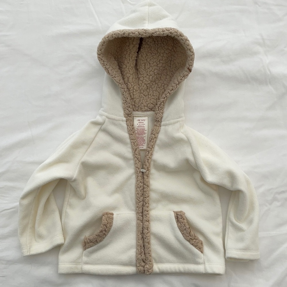 Old Navy newborn fleece jacket 6-12 months cream/tan